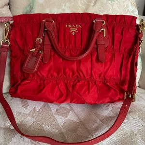 ❤️ Red Prada Tessuto Nylon Bag ❤️